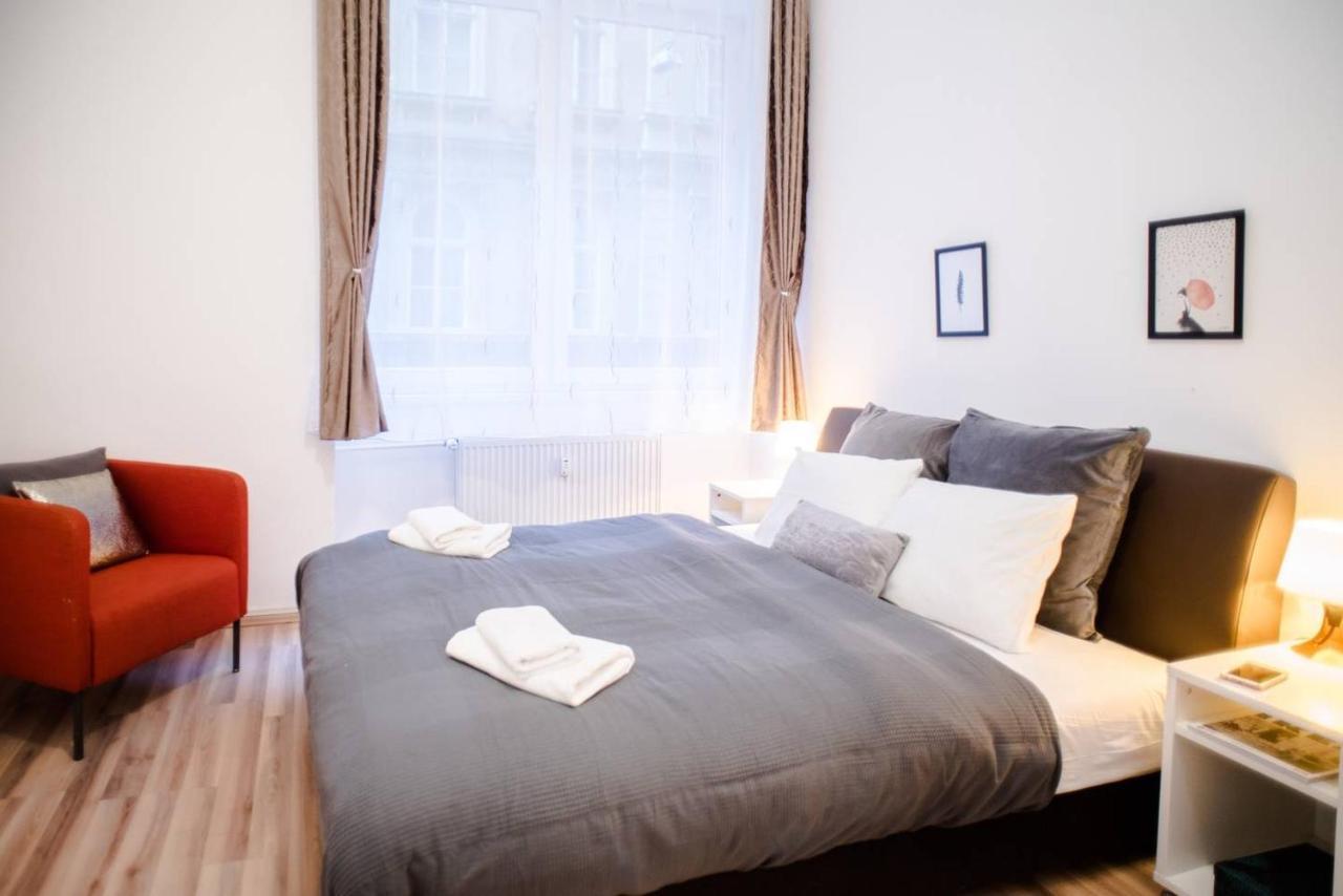 Very Central Spacious Ac Apartment บูดาเปสต์ ภายนอก รูปภาพ